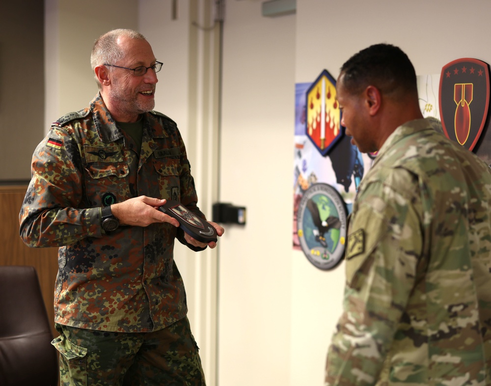 U.S. Army 20th CBRNE Command hosts German CBRN Defense commander visit