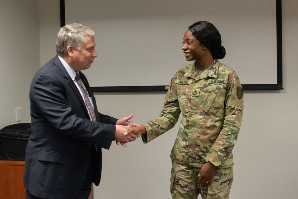 Assistant Chief of the Army Reserve visits IPPS - A Reserve Component Cutover Team