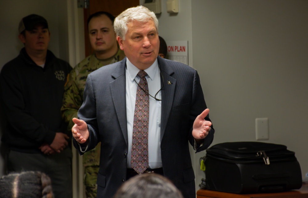 Assistant Chief of the Army Reserve visits IPPS - A Reserve Component Cutover Team