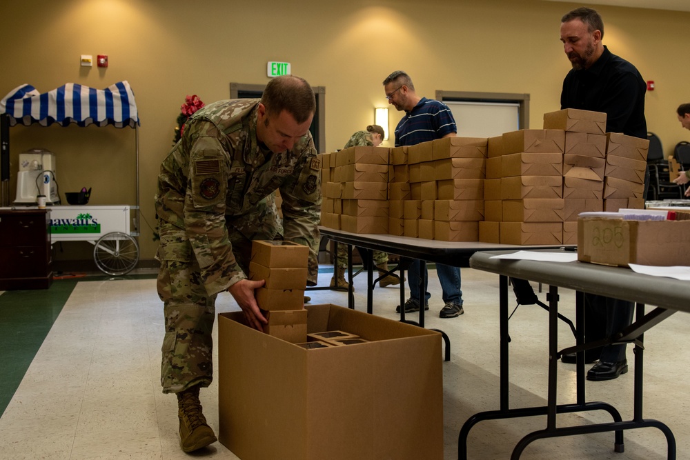 DVIDS - News - Team Charleston helps spread holiday cheer to dorm Airmen