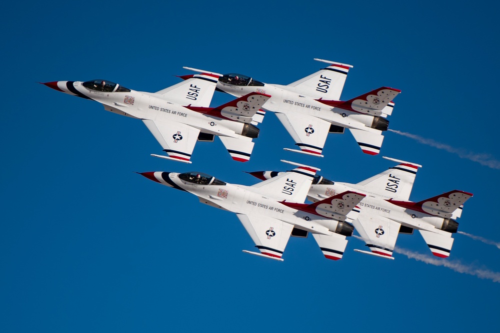 Thunderbirds cap off 2022 season at home show