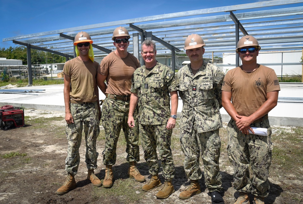 Pacific Fleet Commander Visits Troops in Diego Garcia