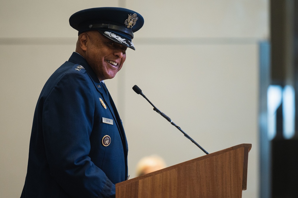 SECDEF Hosts USSTRATCOM Change of Command Ceremony