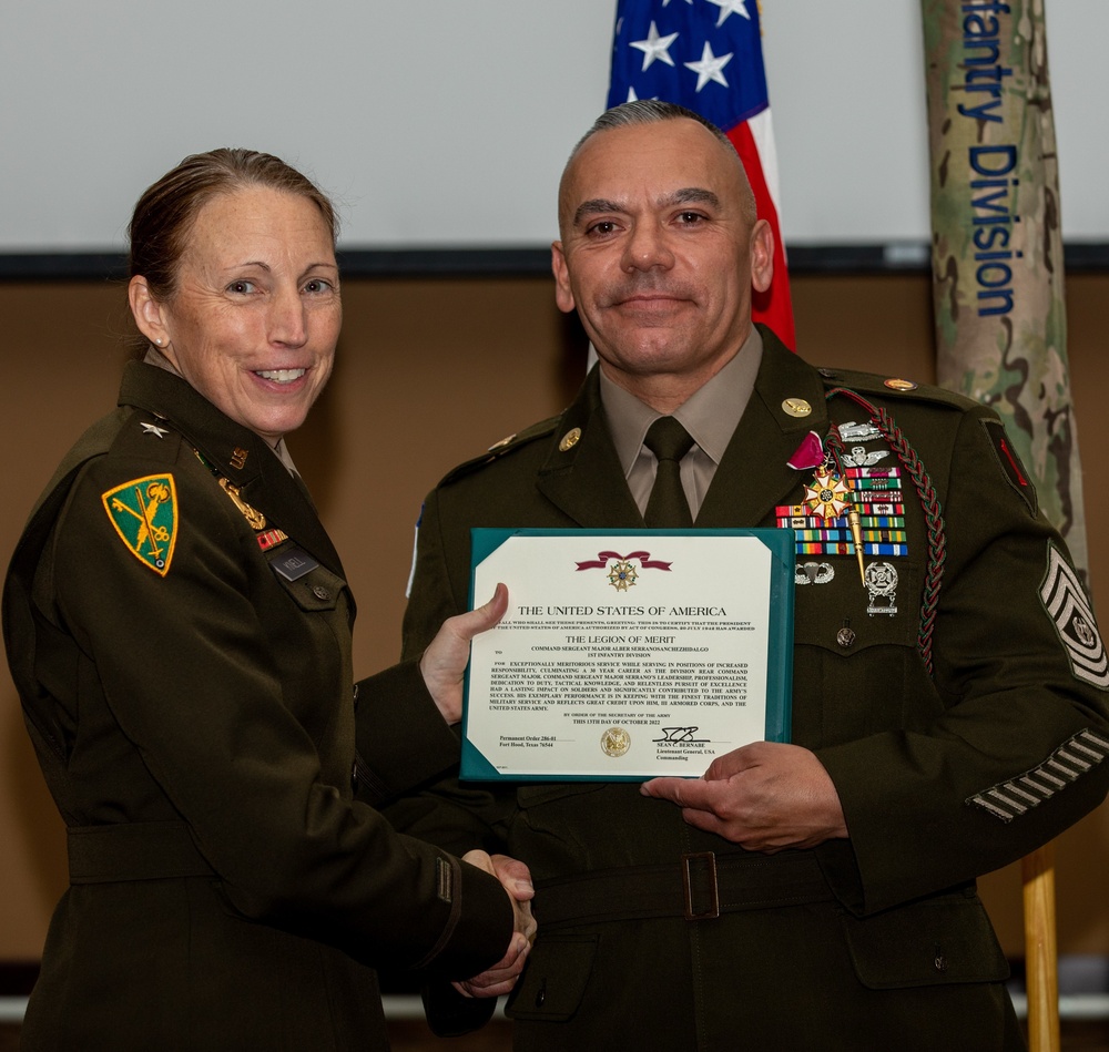 1st ID Bids Farewell to the Division’s Ready Reserve Command Sergeant Major