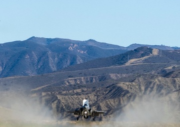 Steel Knight 23: F-35B Lightning II Landing at HOLF