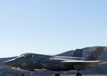 Steel Knight 23: F-35B Lightning II Landing at HOLF