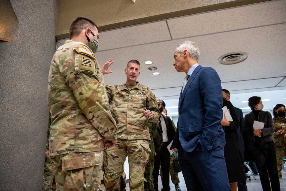 U.S. Ambassador to Japan visits Camp Asaka during YS83