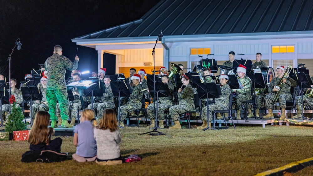Knox Community Center 2d Marine Division Band