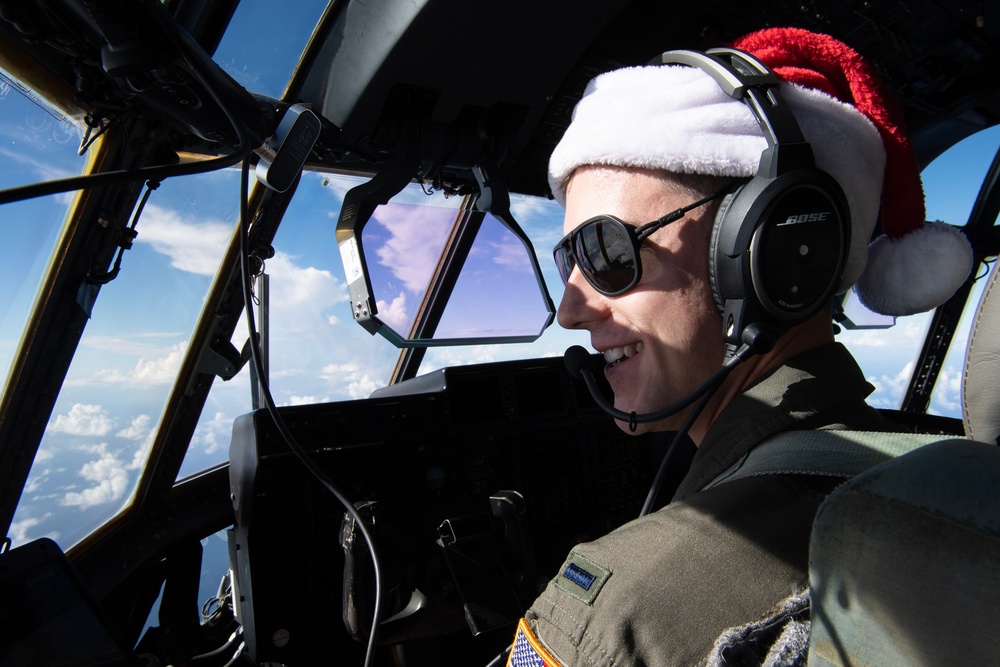 Yokota Airmen conduct LCLA airdrop over Federated States of Micronesia during OCD 2022