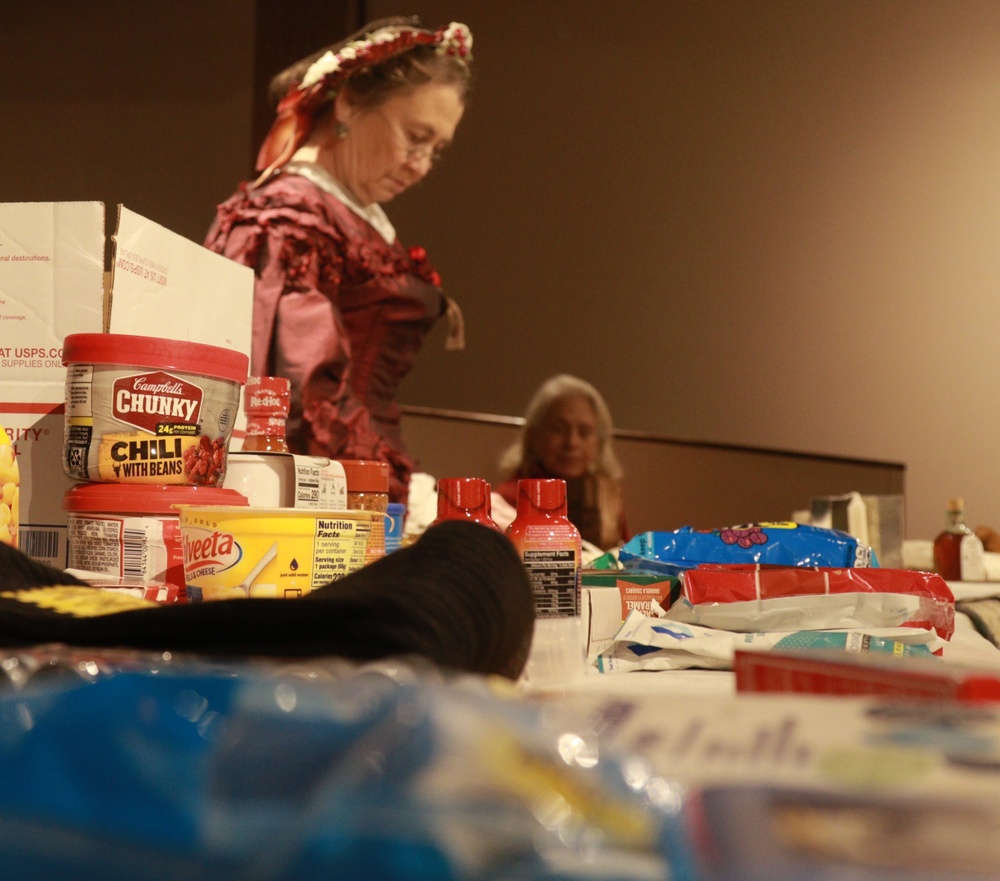 Illinois State Military Museum's Christmas at the Front