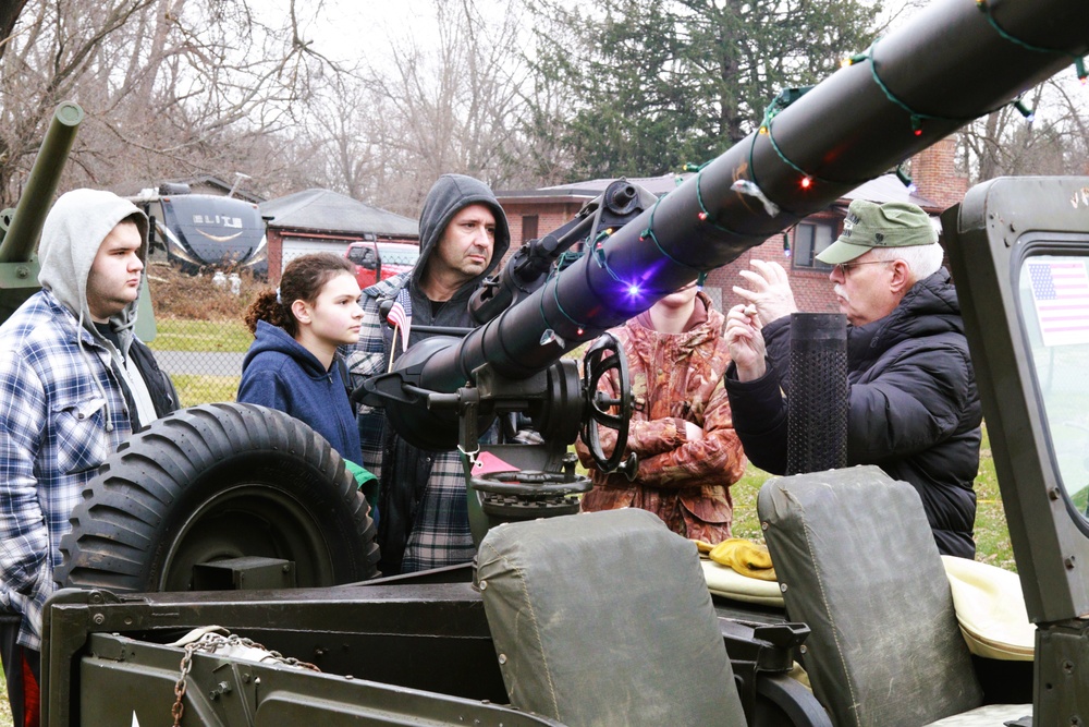 Illinois State Military Museum's Christmas at the Front