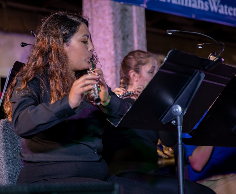 3rd Infantry Division Band perform at Savannah's Christmas on the River