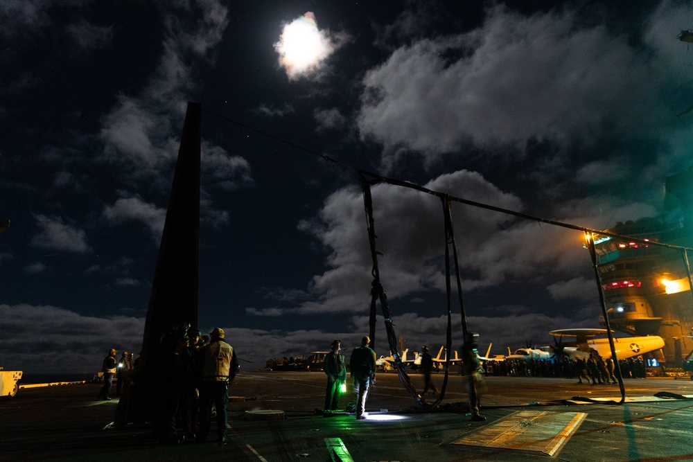 Sailors simulate crash landing response.