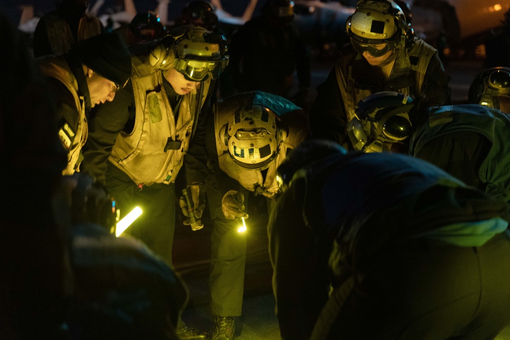 Sailors simulate crash landing response.