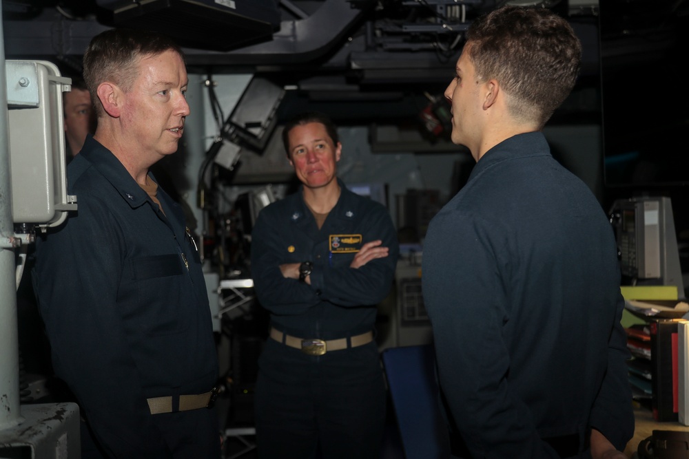 Rear Adm. Kevin Lenox visits USS Gridley