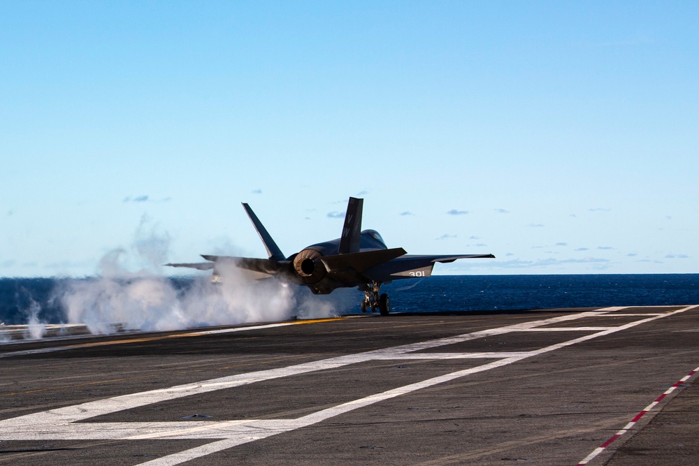 Abraham Lincoln conducts flight operations