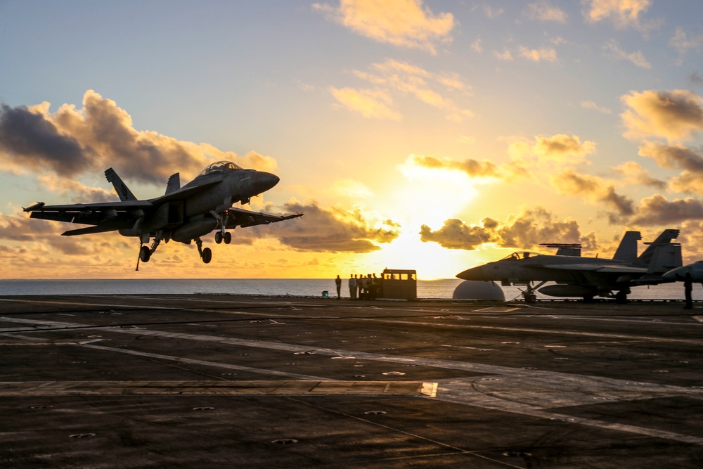 Abraham Lincoln conducts flight operations