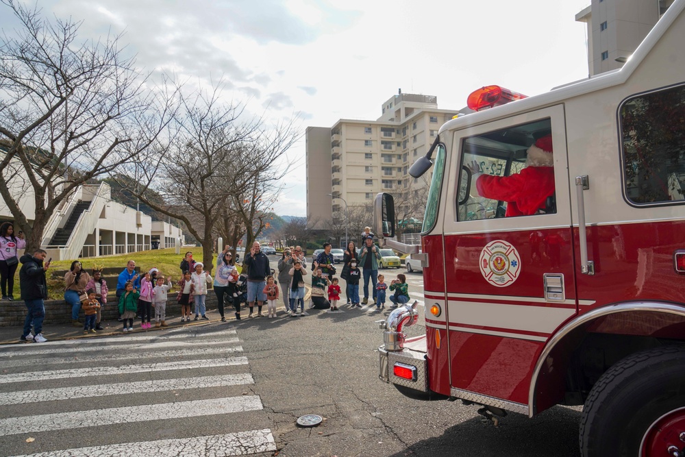 CFAY MWR Hosts Ikego Holiday Parade
