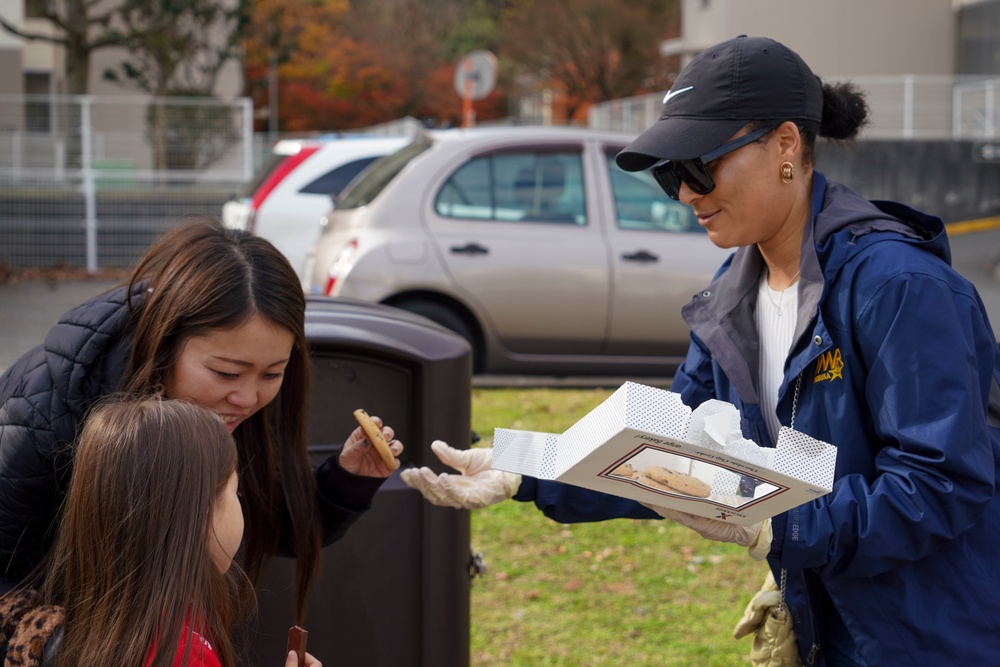 CFAY MWR Hosts Ikego Holiday Parade