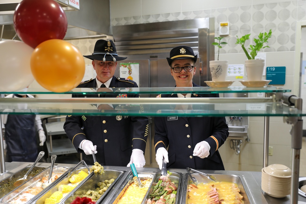 Thanksgiving Meals Served by Eighth Army Leaders