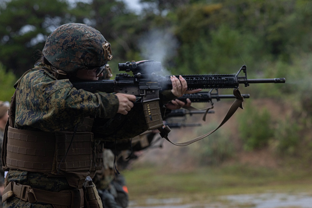 Combat Logistics Regiment 3 Marines conduct Rifle Range Training during exercise Winter Workhorse 