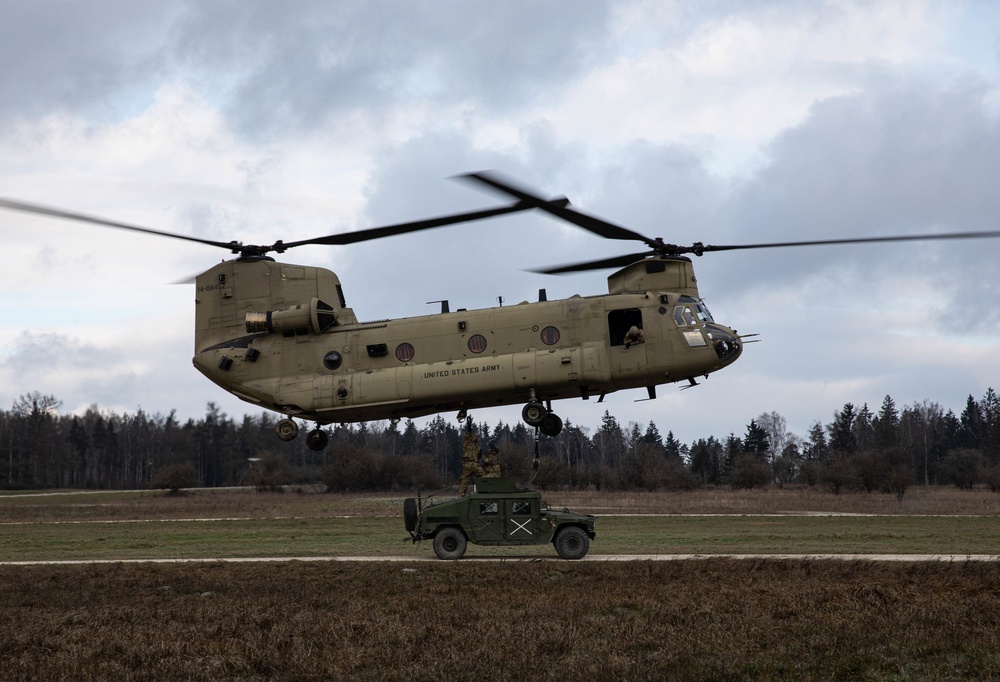 2BCT conducts sling load operations