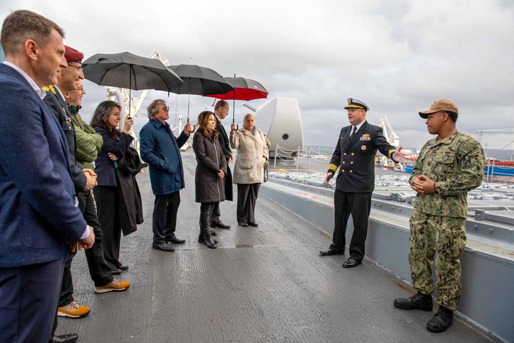 USS Leyte Gulf (CG 55) Welcomes Distinguished Visitors in Koper, Slovenia