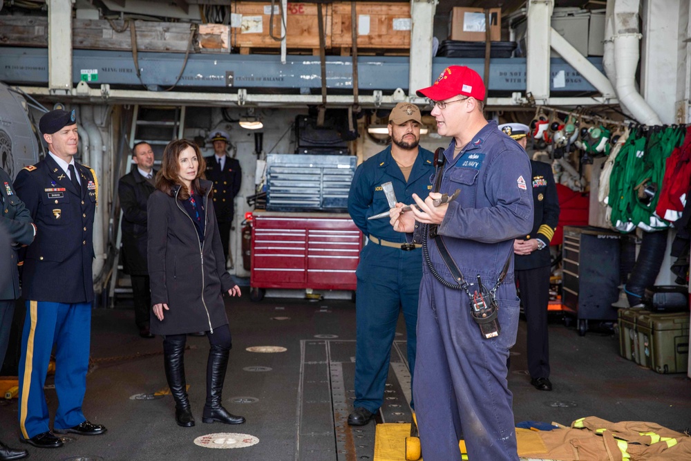 USS Leyte Gulf (CG 55) Welcomes Distinguished Visitors in Koper, Slovenia