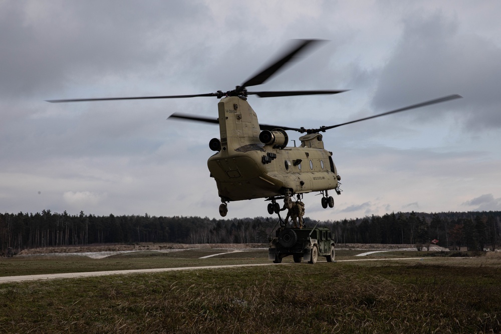 2BCT conducts sling load operations