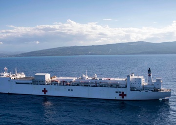 USNS COMFORT ARRIVES IN HAITI
