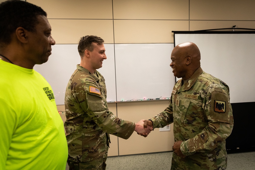 National Guard SEA visits Kentucky soldiers