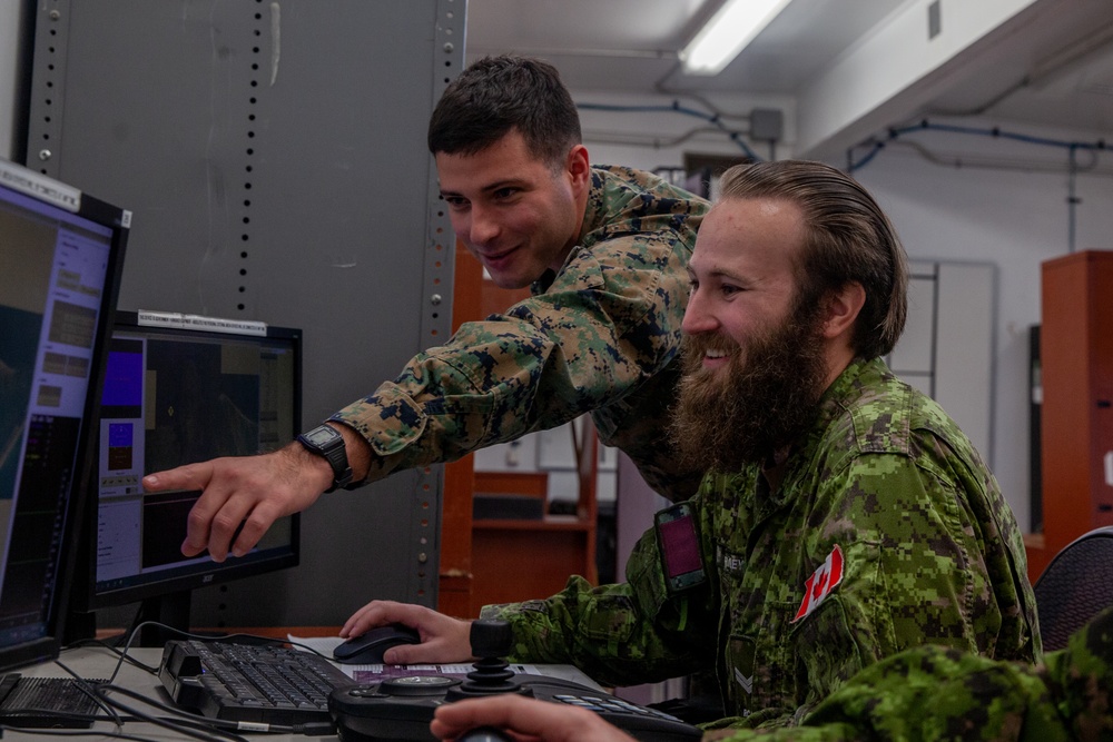 U.S. Marines work with the Canadian Army