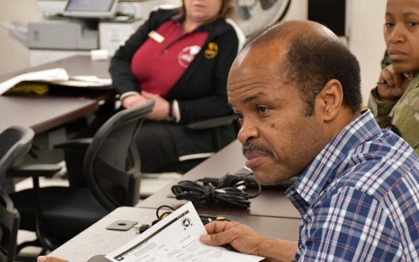 Director of Human Resources Ken Washington speaks during the Transition Assistance Program open house on Joint Base Myer-Henderson Hal