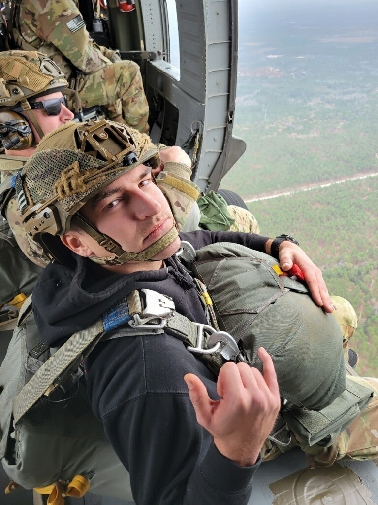 One-of-a-kind U.S. Army Airborne EOD Company marks anniversary with largest ever EOD parachute jump