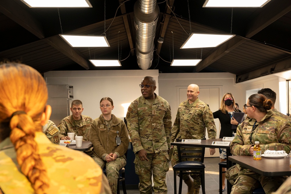 Lt. Gen. Hawkins takes a tour of Bear Base