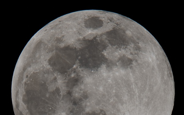 Full moon, full throttle