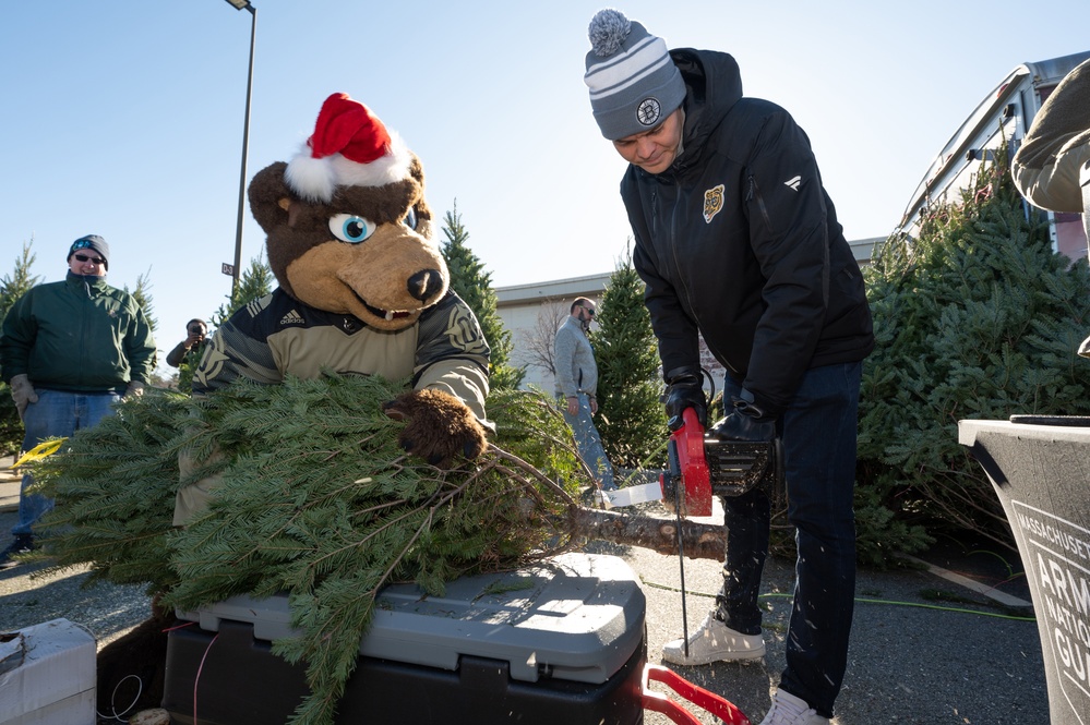 &quot;Trees for Soldiers&quot; event held