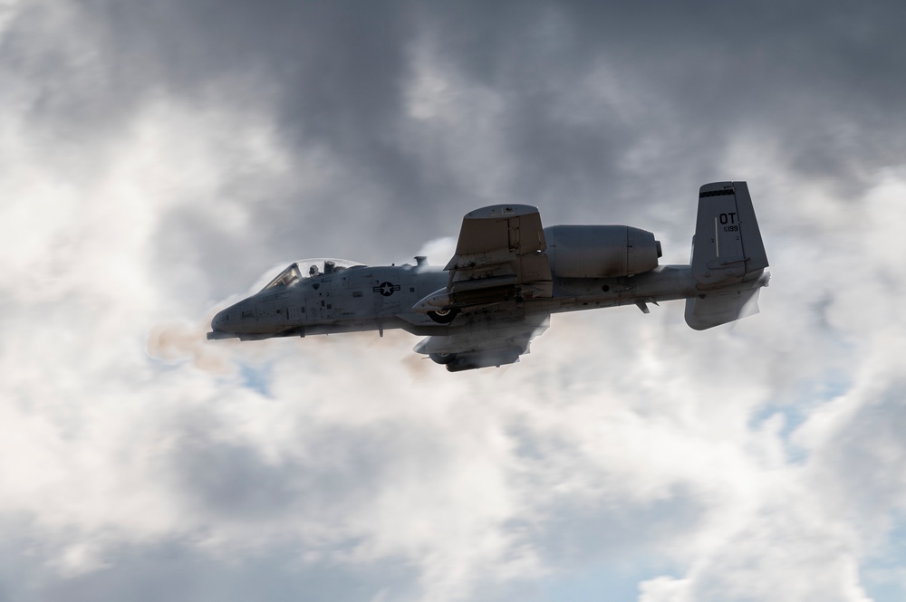 422 TES A-10S On the NTTR