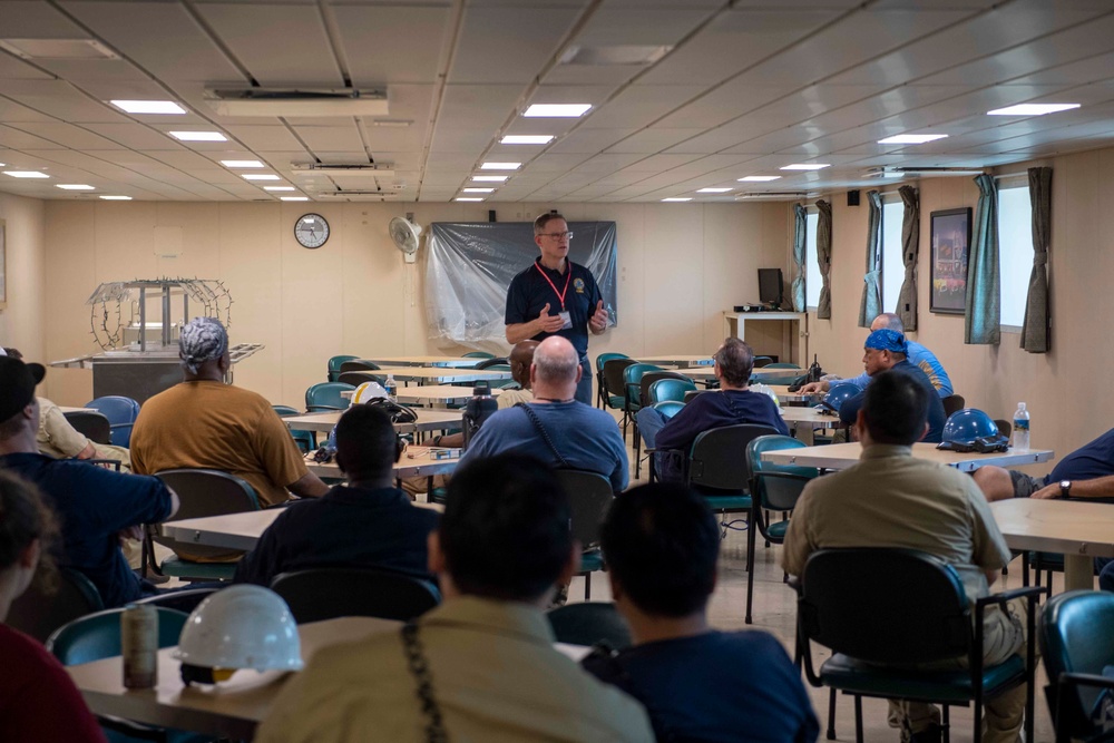 Rear Adm. Mike Wettlaufer visits Singapore