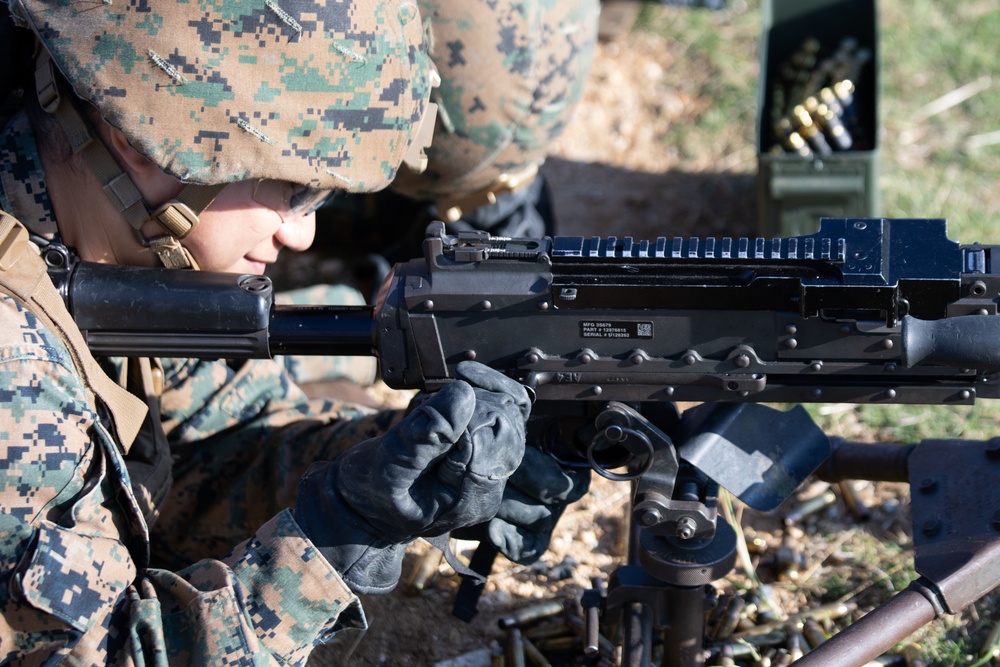 Combat Logistics Regiment 37 Marines Conduct M240B Medium Machine Gun Range