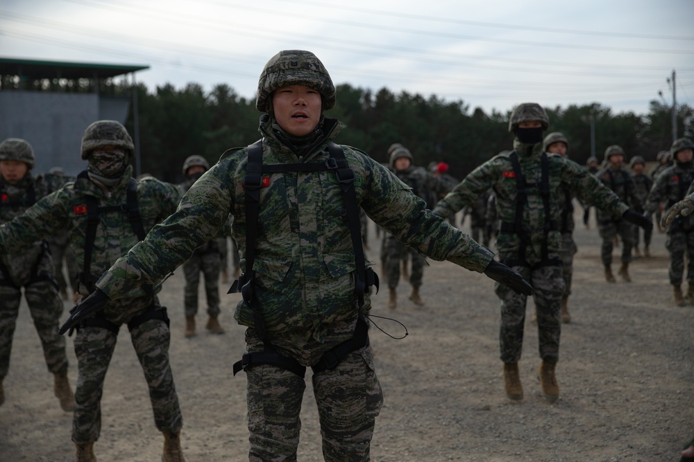 DVIDS - Images - KMEP 23.1: U.S. Marines and Republic of Korea Marines ...