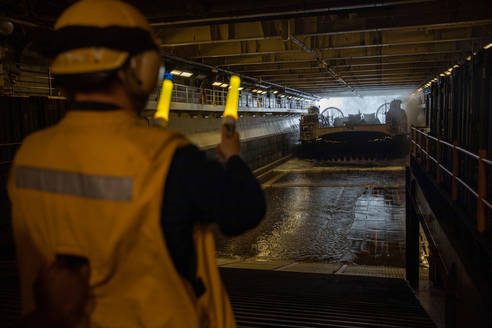 Makin Island LCAC Operations