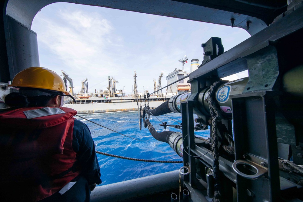 Makin Island Refueling at Sea