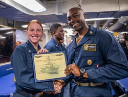 USS Roosevelt (DDG 80) Sailors Earn ESWS Qualification
