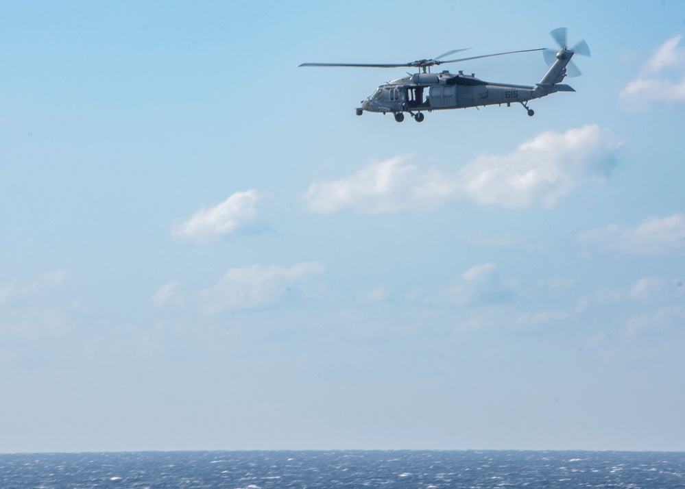 USS Ronald Reagan (CVN 76) Sailors conduct helicopter operations