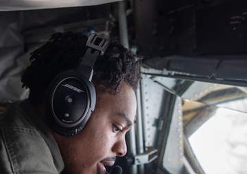 92nd ARW refuels AWACS