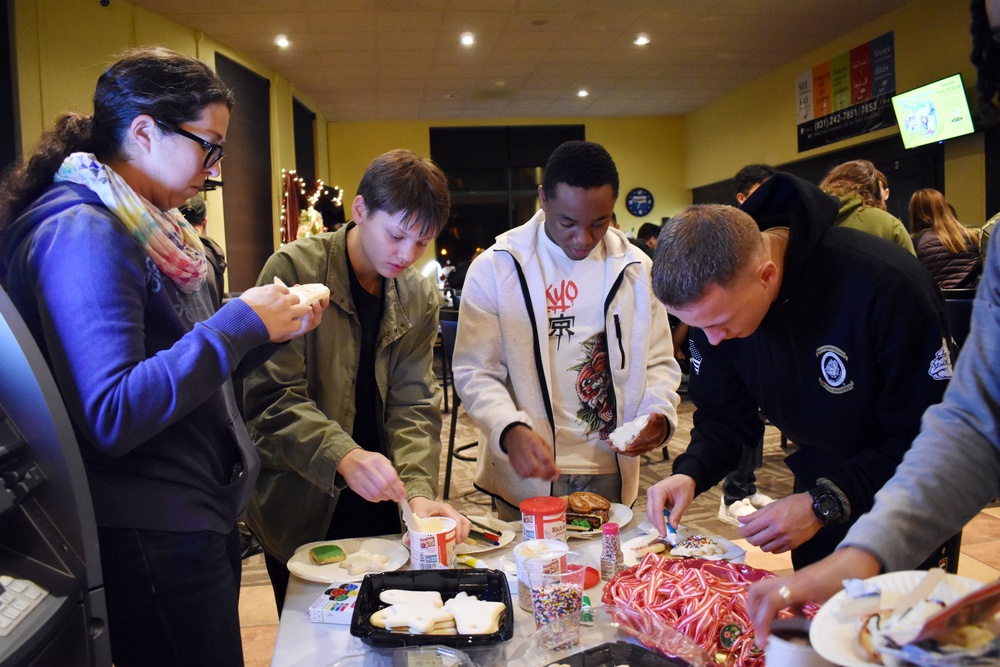 Presidio of Monterey helps DLIFLC students create plan to alleviate holiday stress