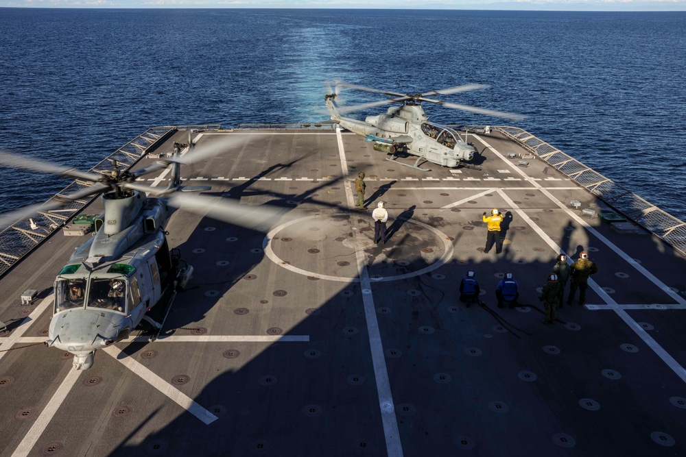 Steel Knight 23: U.S. Marines with Marine Light Attack Helicopter Squadron 369 land a AH-1Z Viper on USS Jackson (LCS 6)