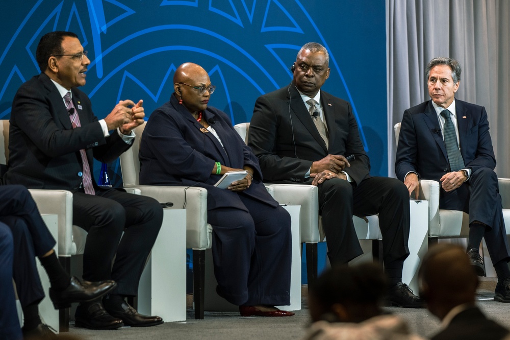 SECDEF Hosts Africa Leaders Summit