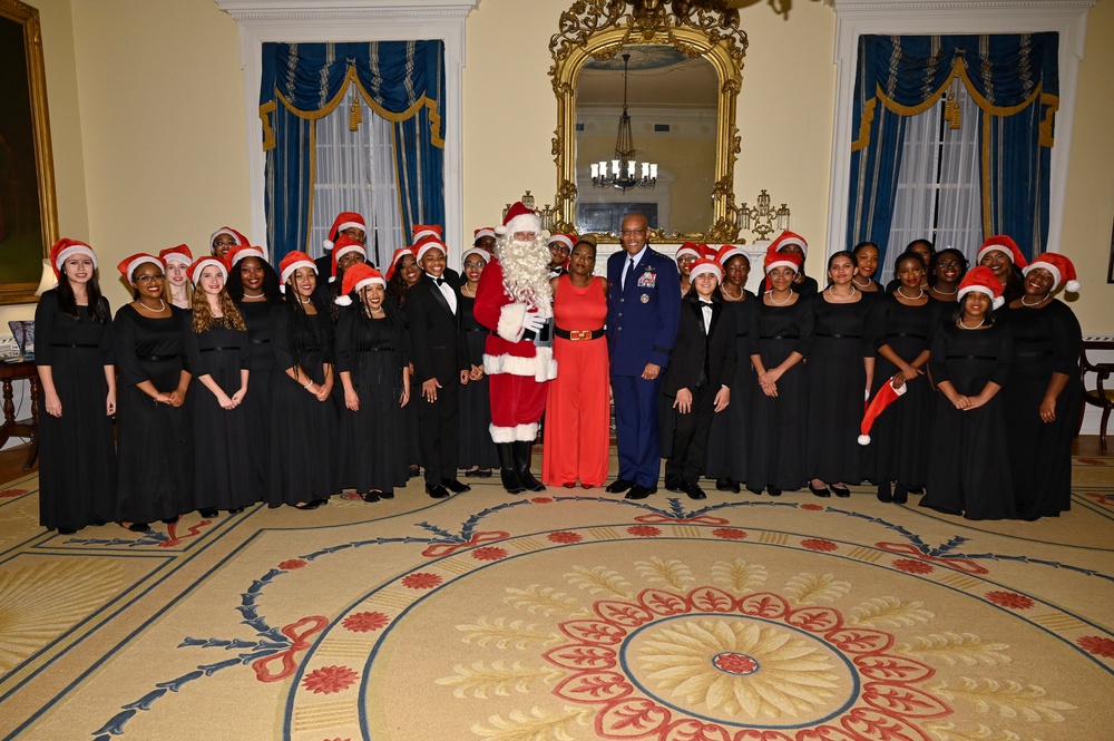 CSAF Brown attends holiday concert